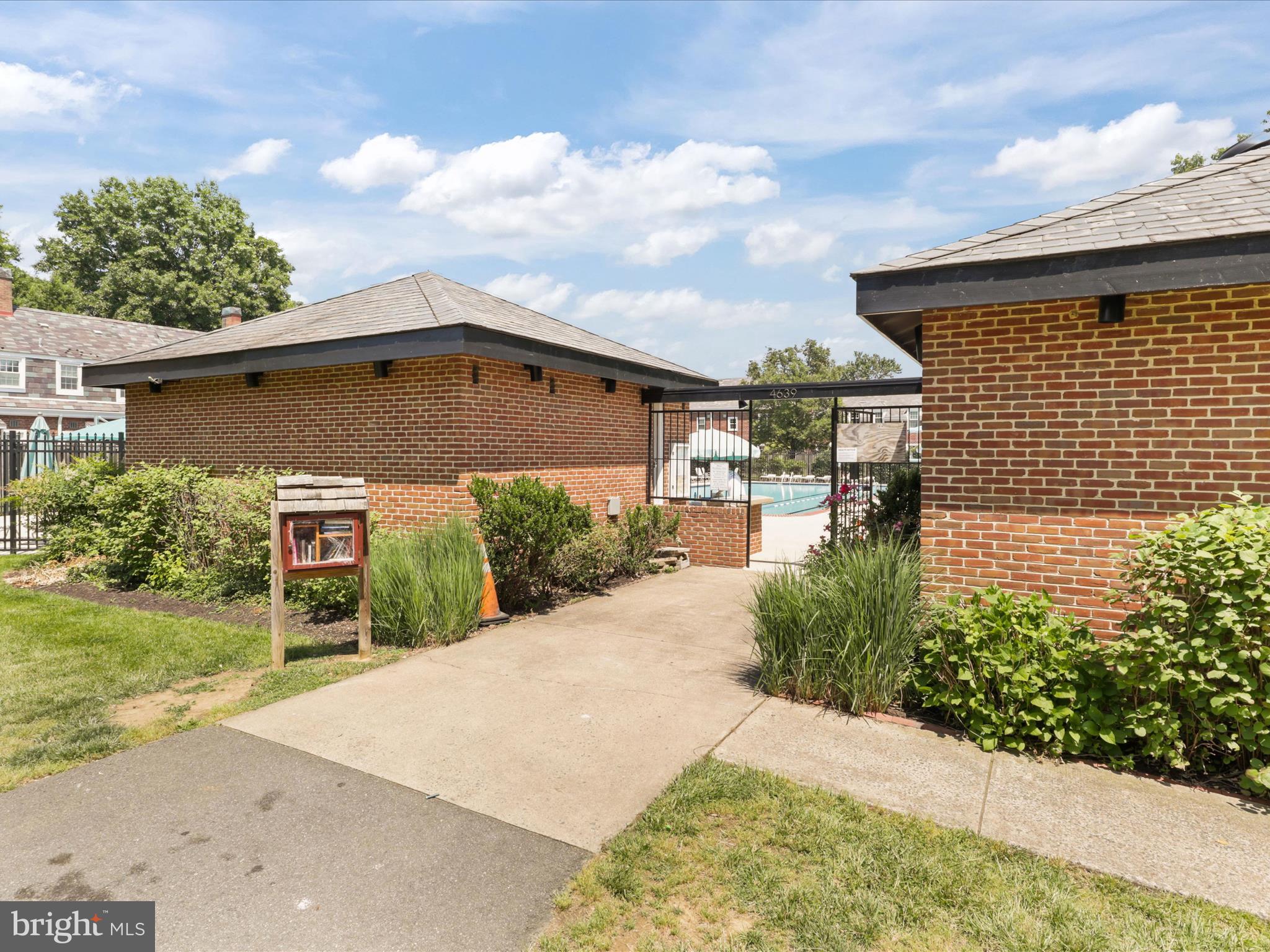 FAIRLINGTON - Residential