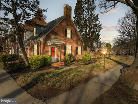 3400 Stafford Street S Unit 692, Arlington, VA MLS: VAAR2054534