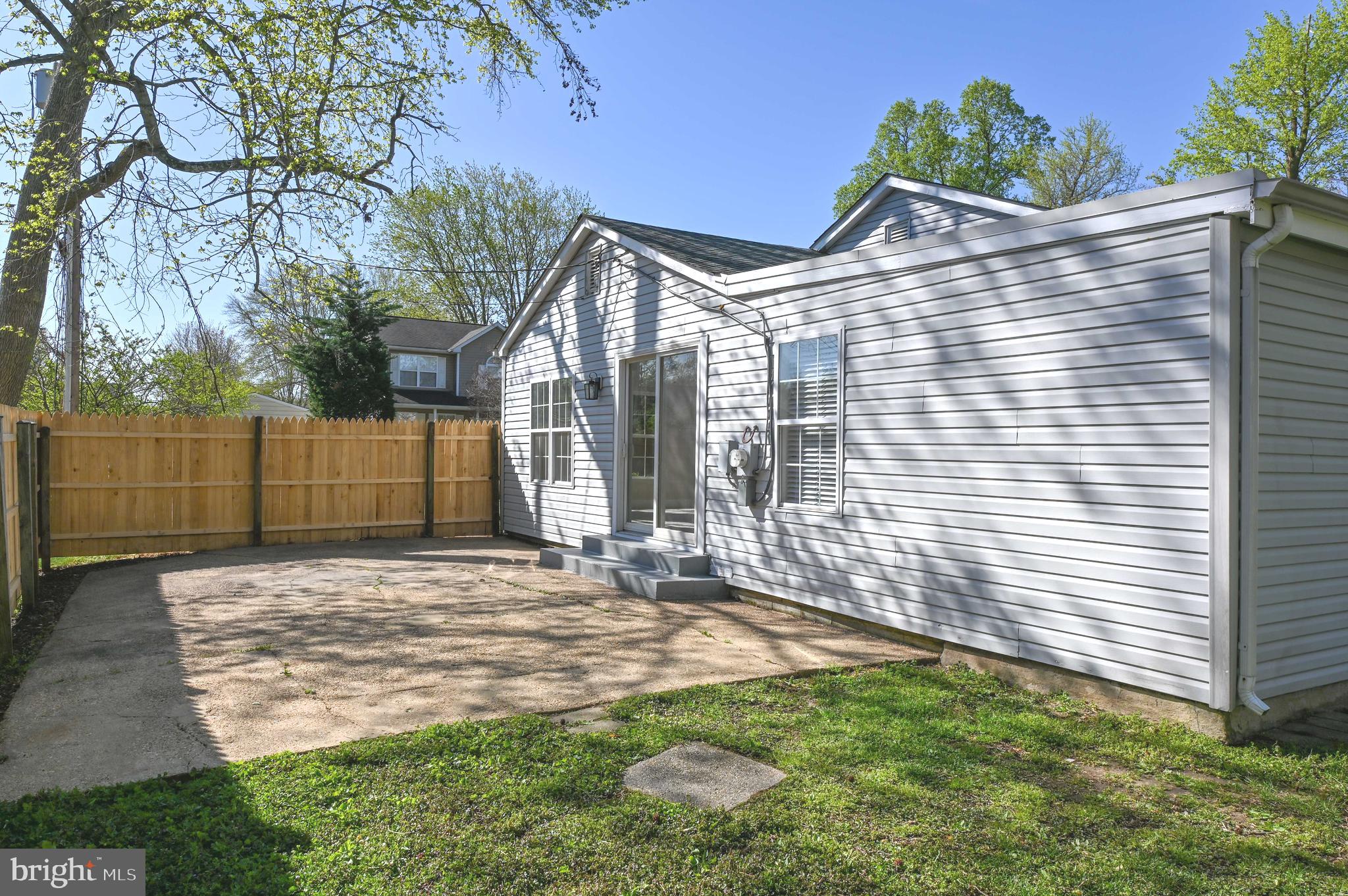 SELBY ON THE BAY - Residential