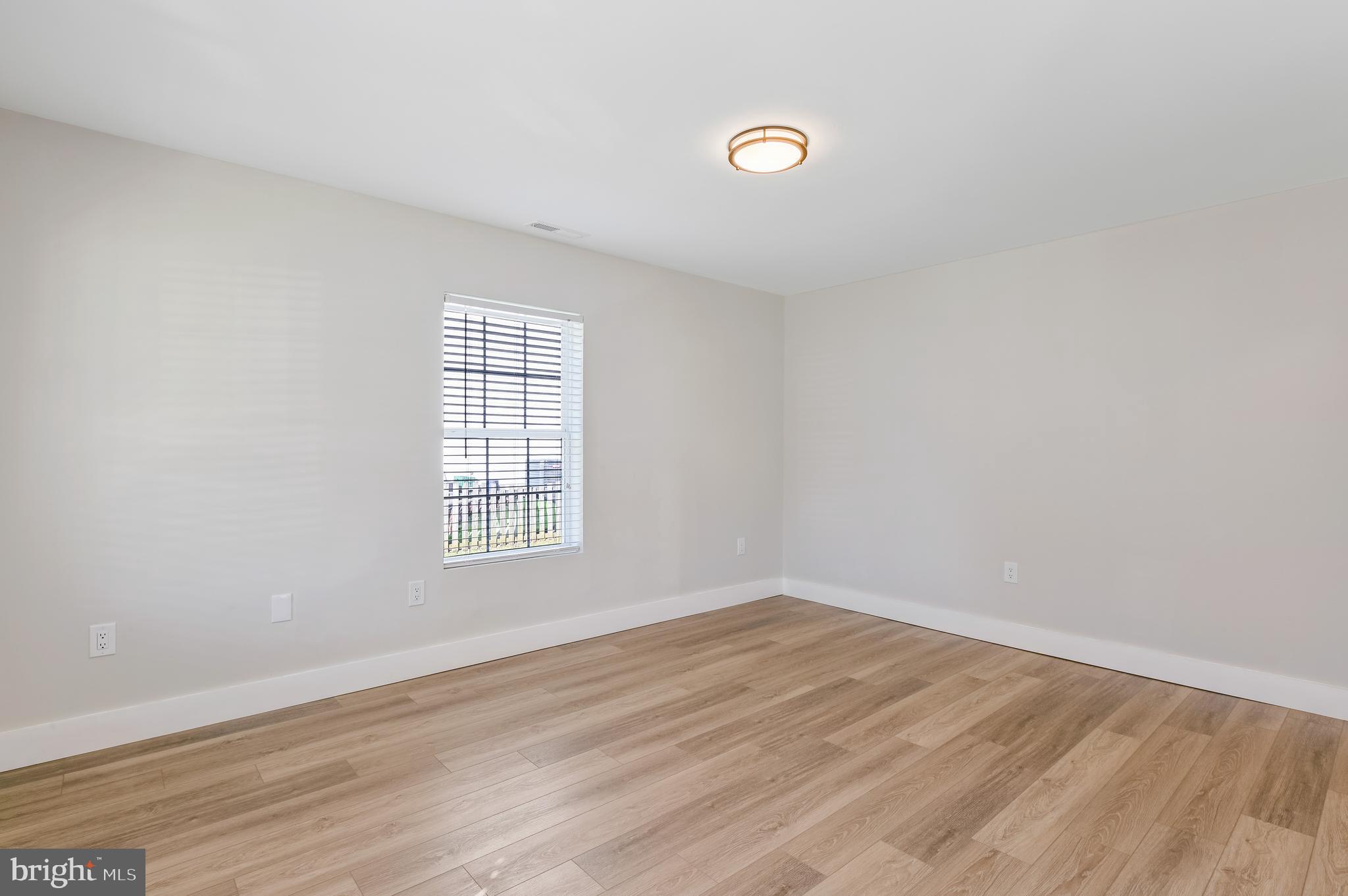 SELBY ON THE BAY - Residential