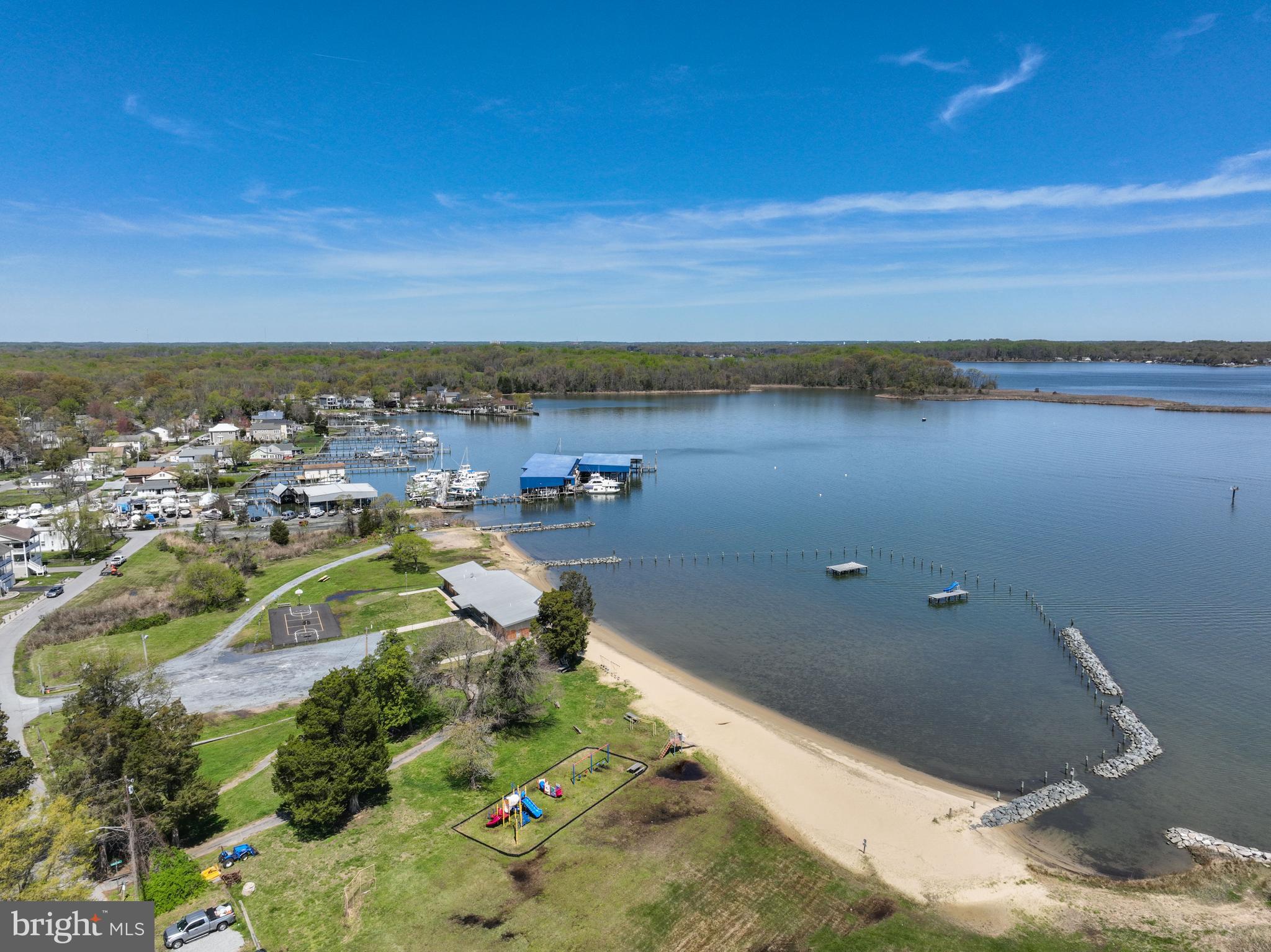 SELBY ON THE BAY - Residential