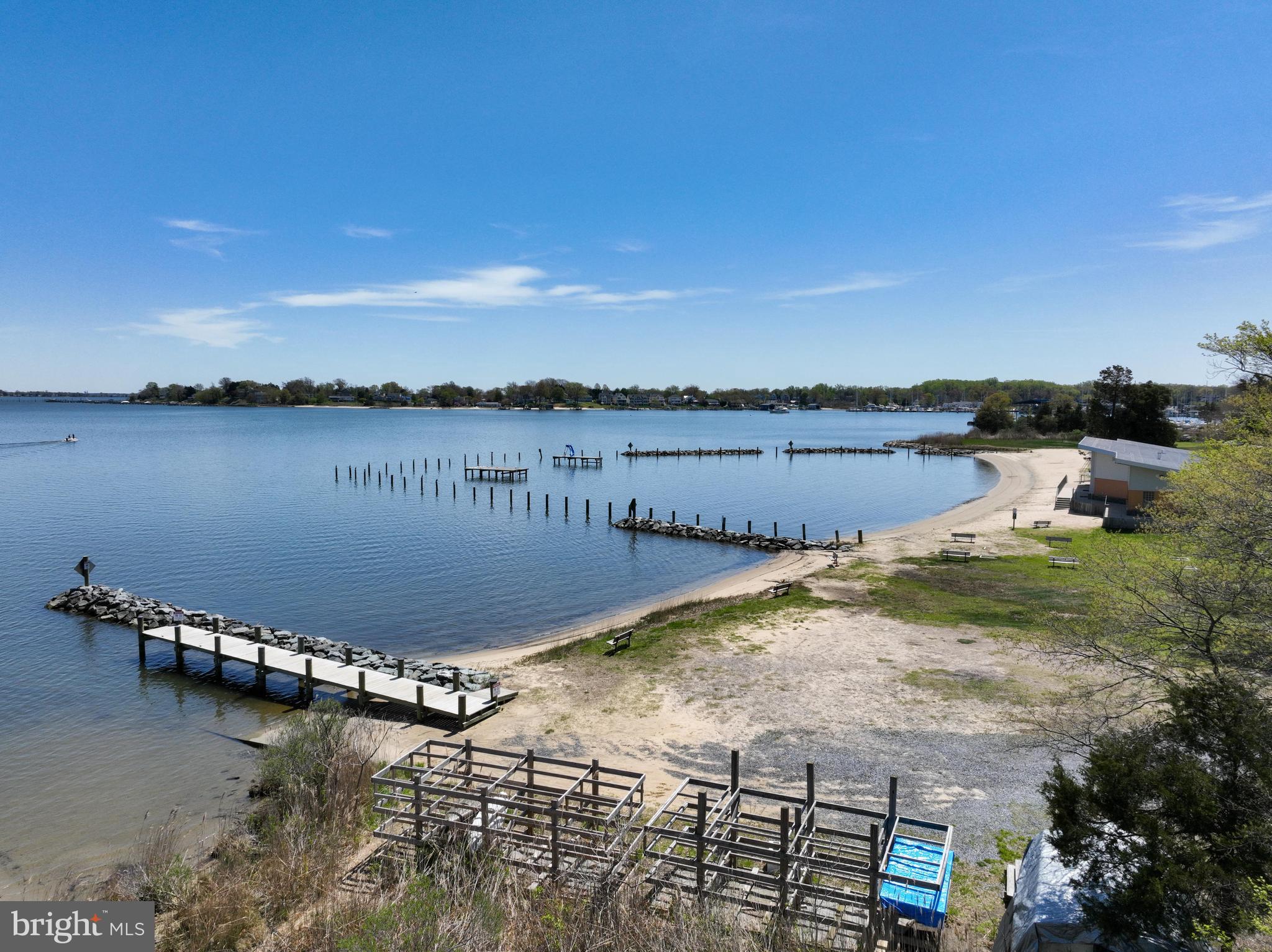 SELBY ON THE BAY - Residential
