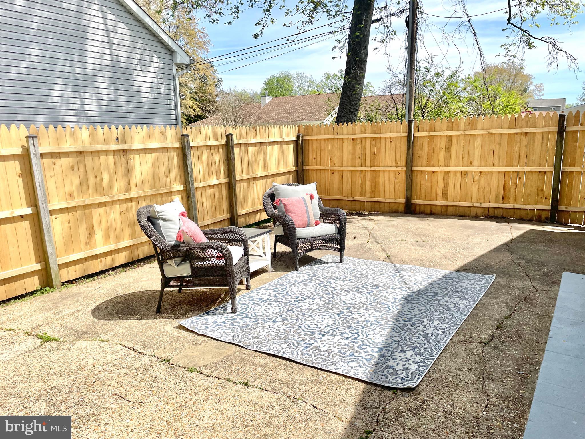 SELBY ON THE BAY - Residential