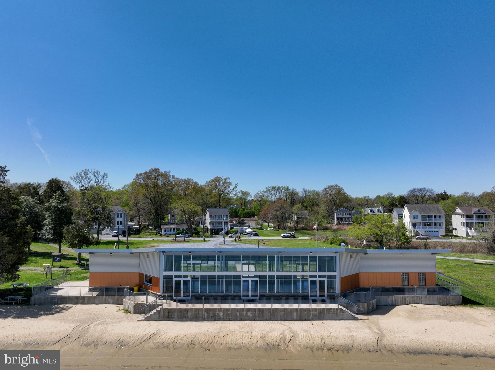 SELBY ON THE BAY - Residential