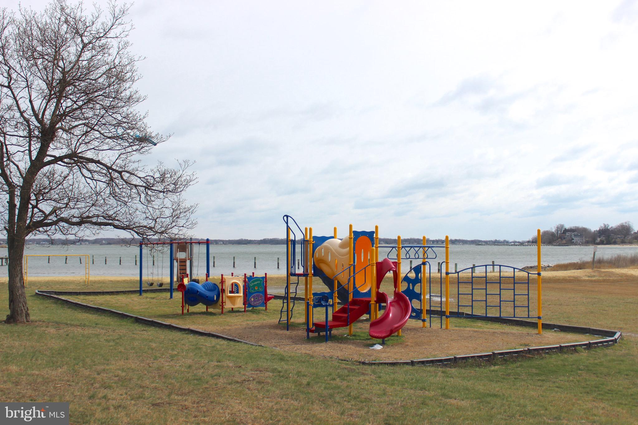 SELBY ON THE BAY - Residential