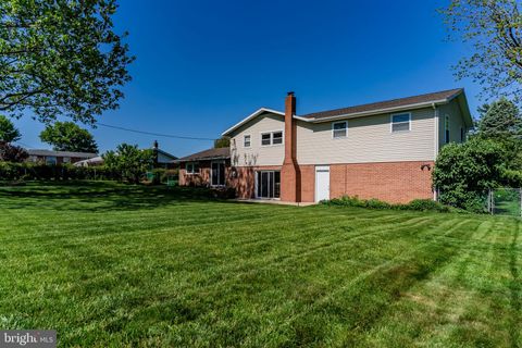 Tiny photo for 17 Kensington Dr, CHAMBERSBURG, PA 17201 (MLS # PAFL2034844)