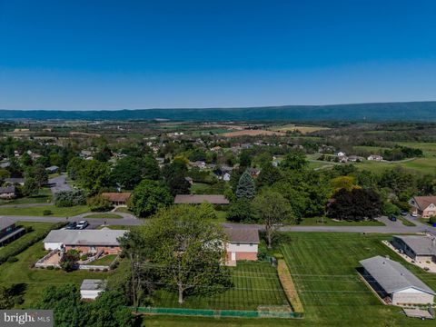 Tiny photo for 17 Kensington Dr, CHAMBERSBURG, PA 17201 (MLS # PAFL2034844)