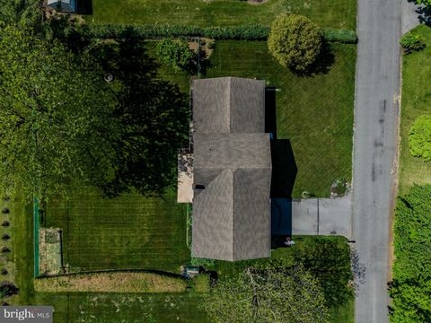 Tiny photo for 17 Kensington Dr, CHAMBERSBURG, PA 17201 (MLS # PAFL2034844)