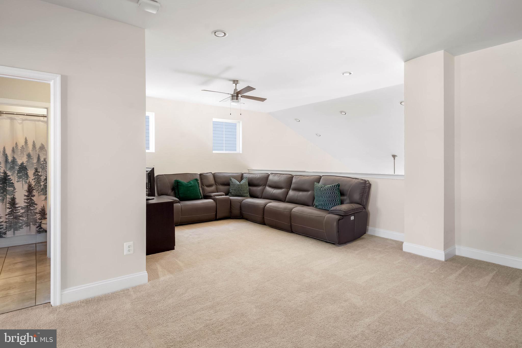 PLANTATION LAKES - Residential