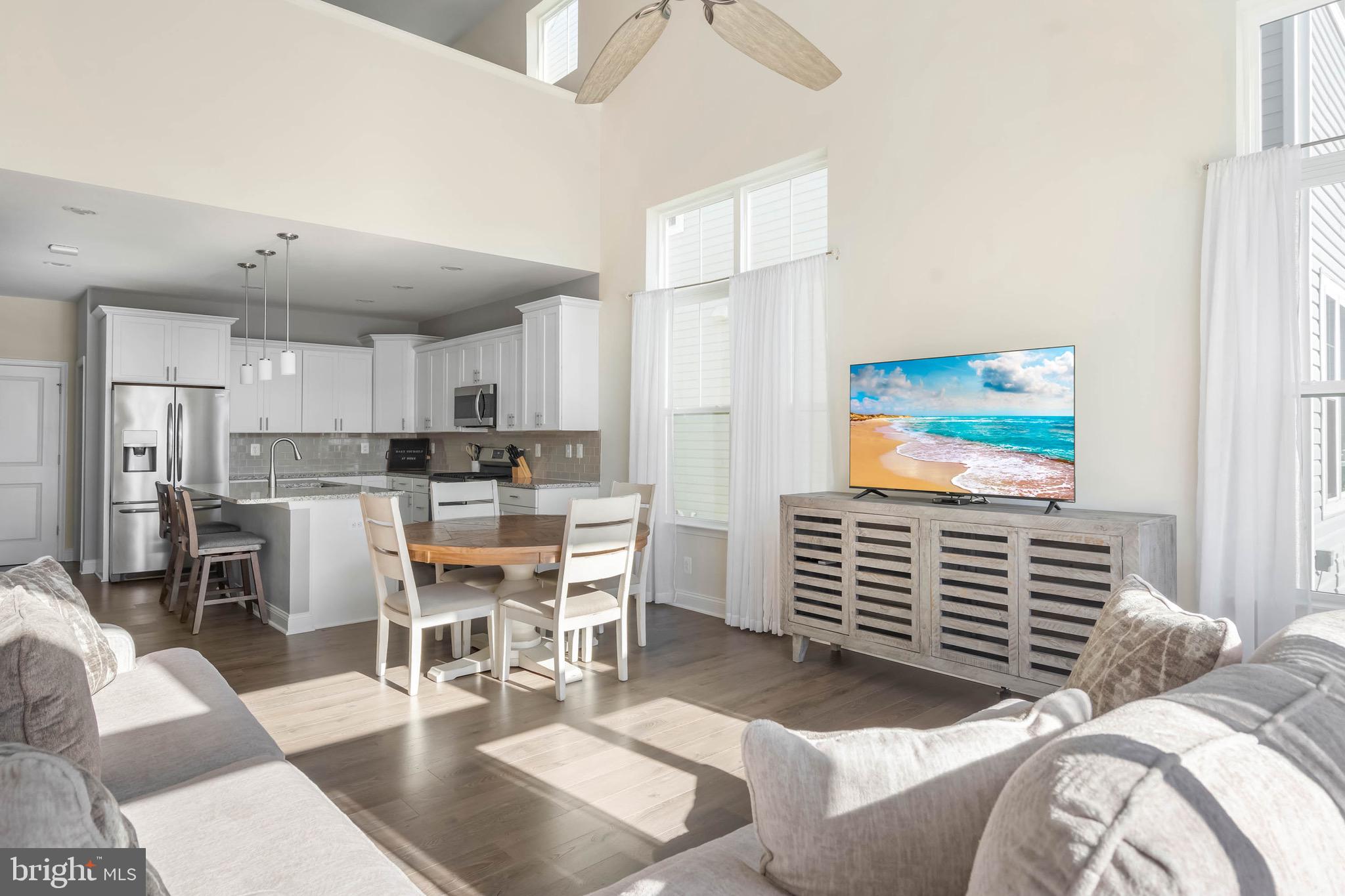 PLANTATION LAKES - Residential