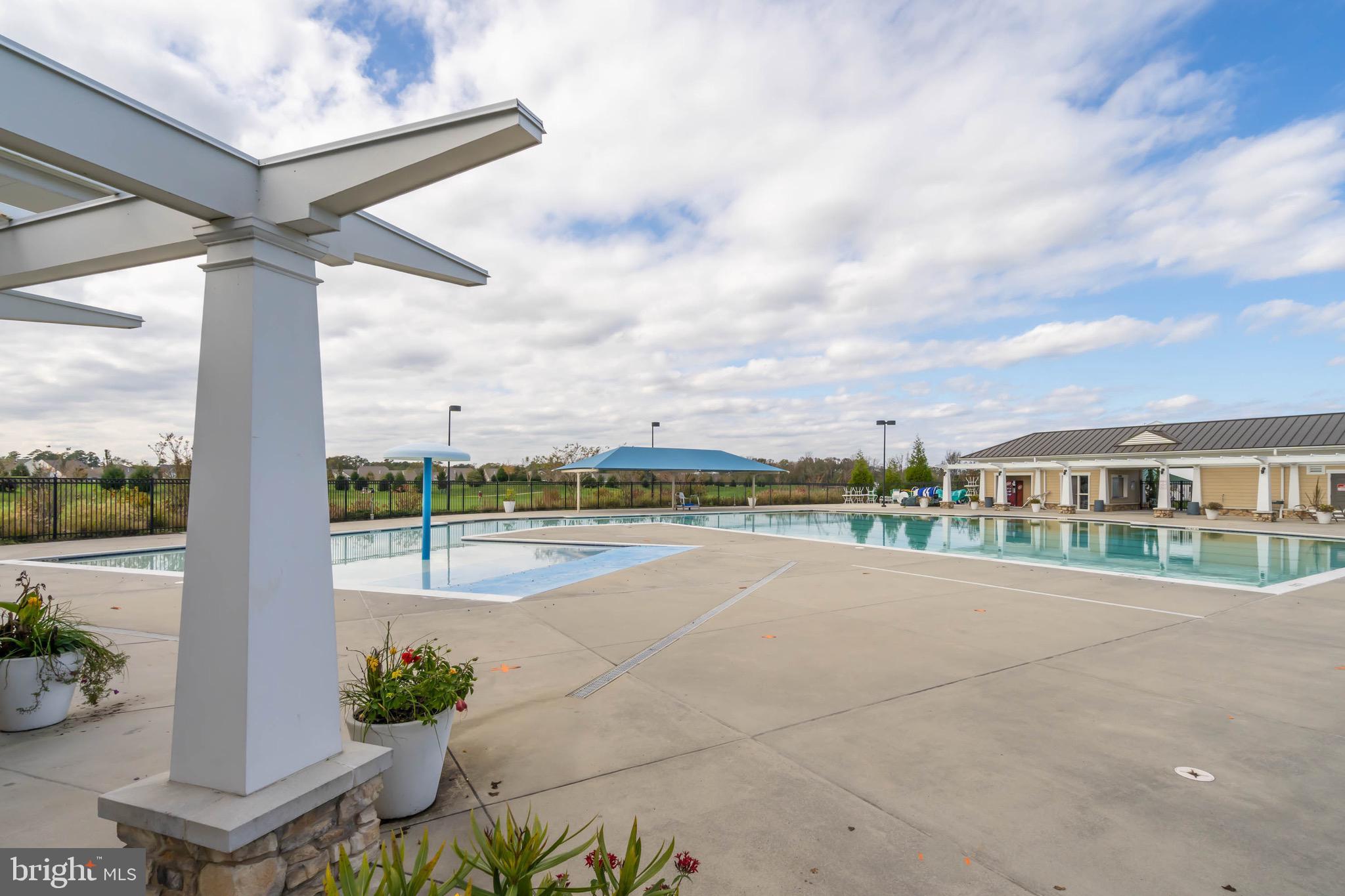 PLANTATION LAKES - Residential