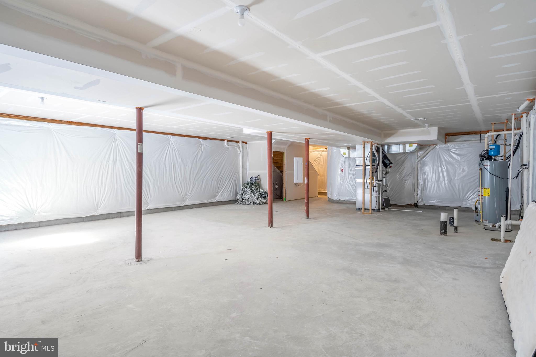 PLANTATION LAKES - Residential