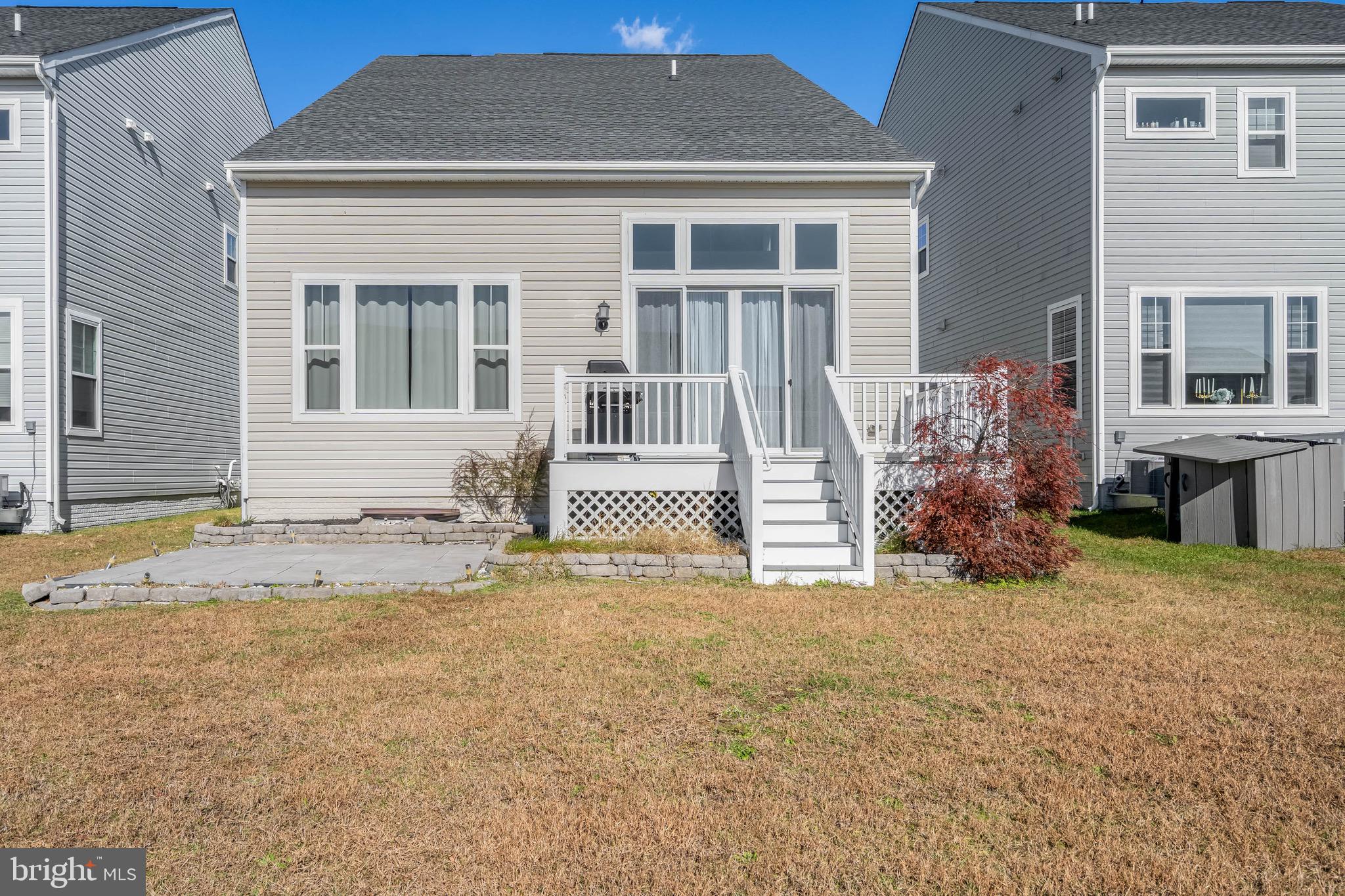 PLANTATION LAKES - Residential