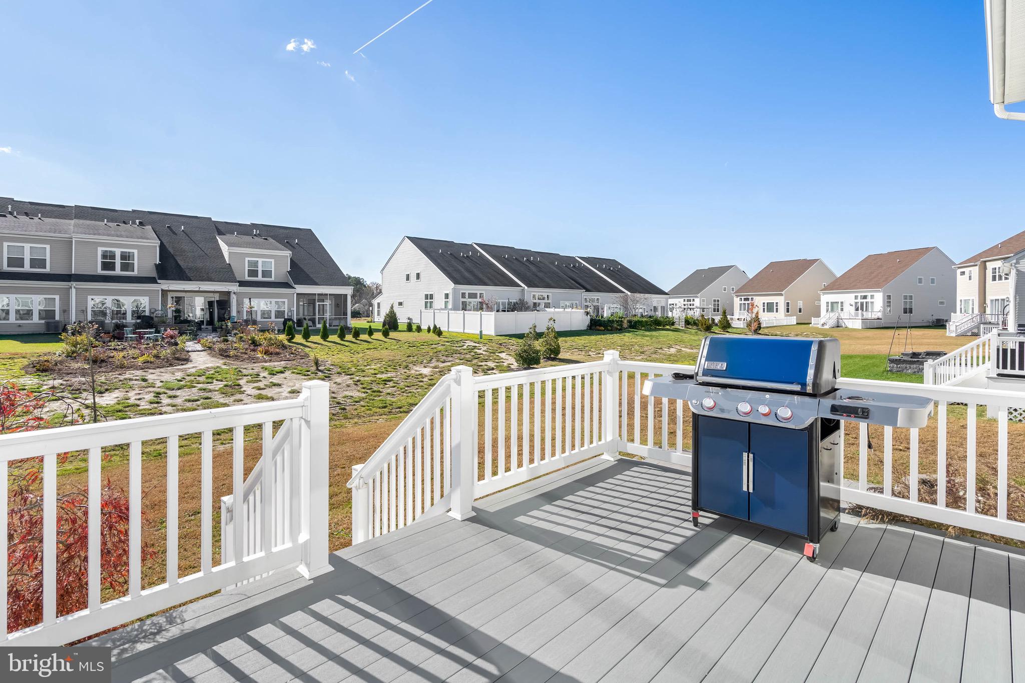 PLANTATION LAKES - Residential