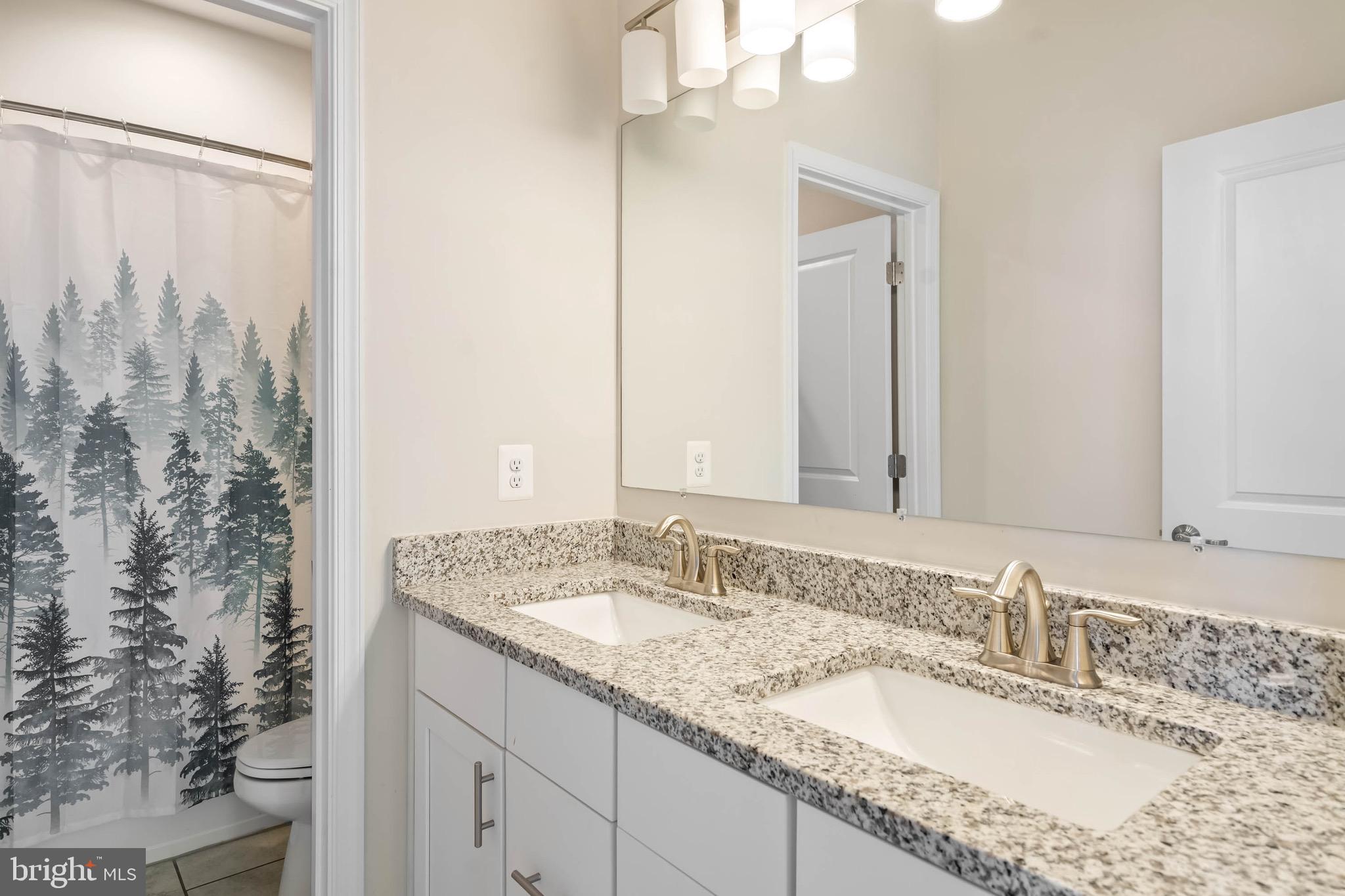 PLANTATION LAKES - Residential