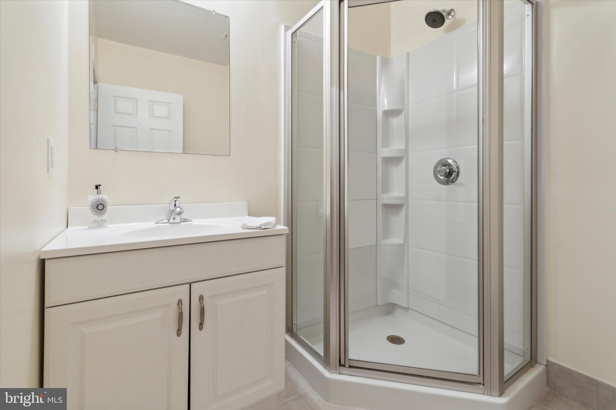 WHITELAND WOODS - Residential