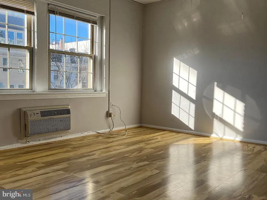 ADAMS MORGAN - Residential Lease