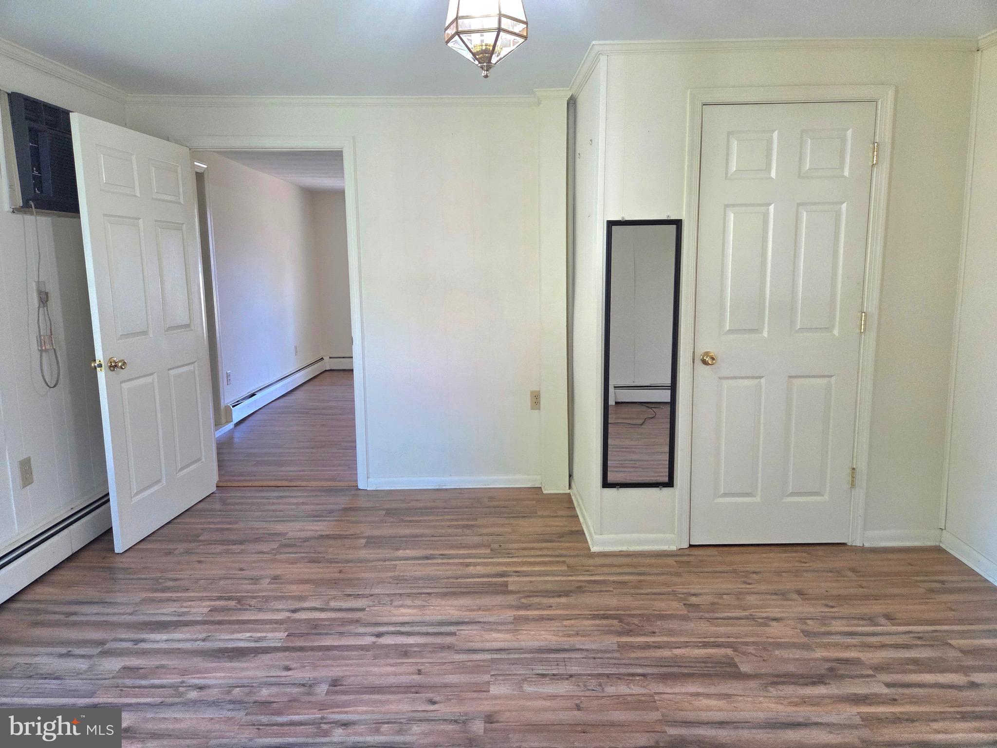 LEONARDS LANE - Residential