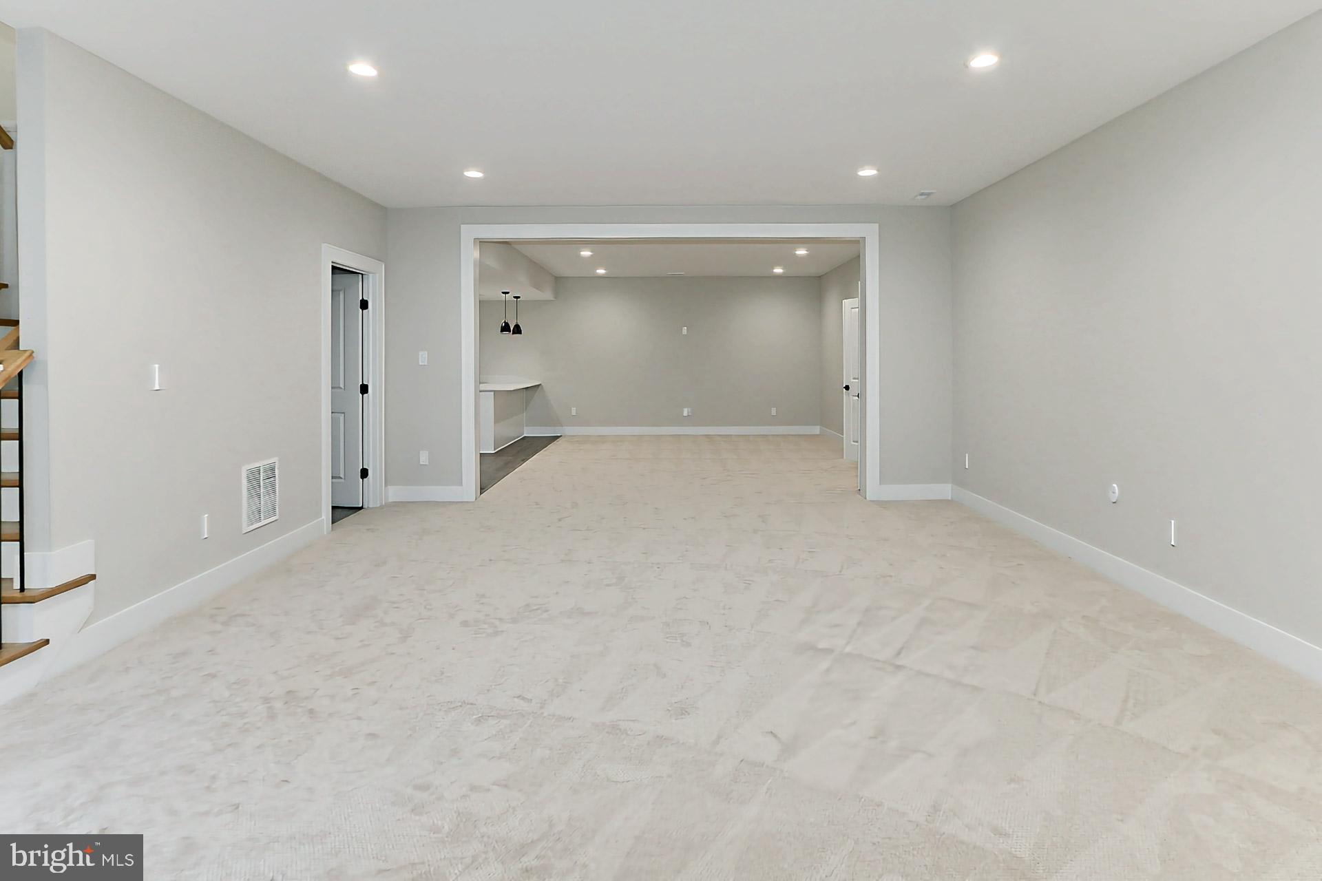 GRAYS OAKTON - Residential