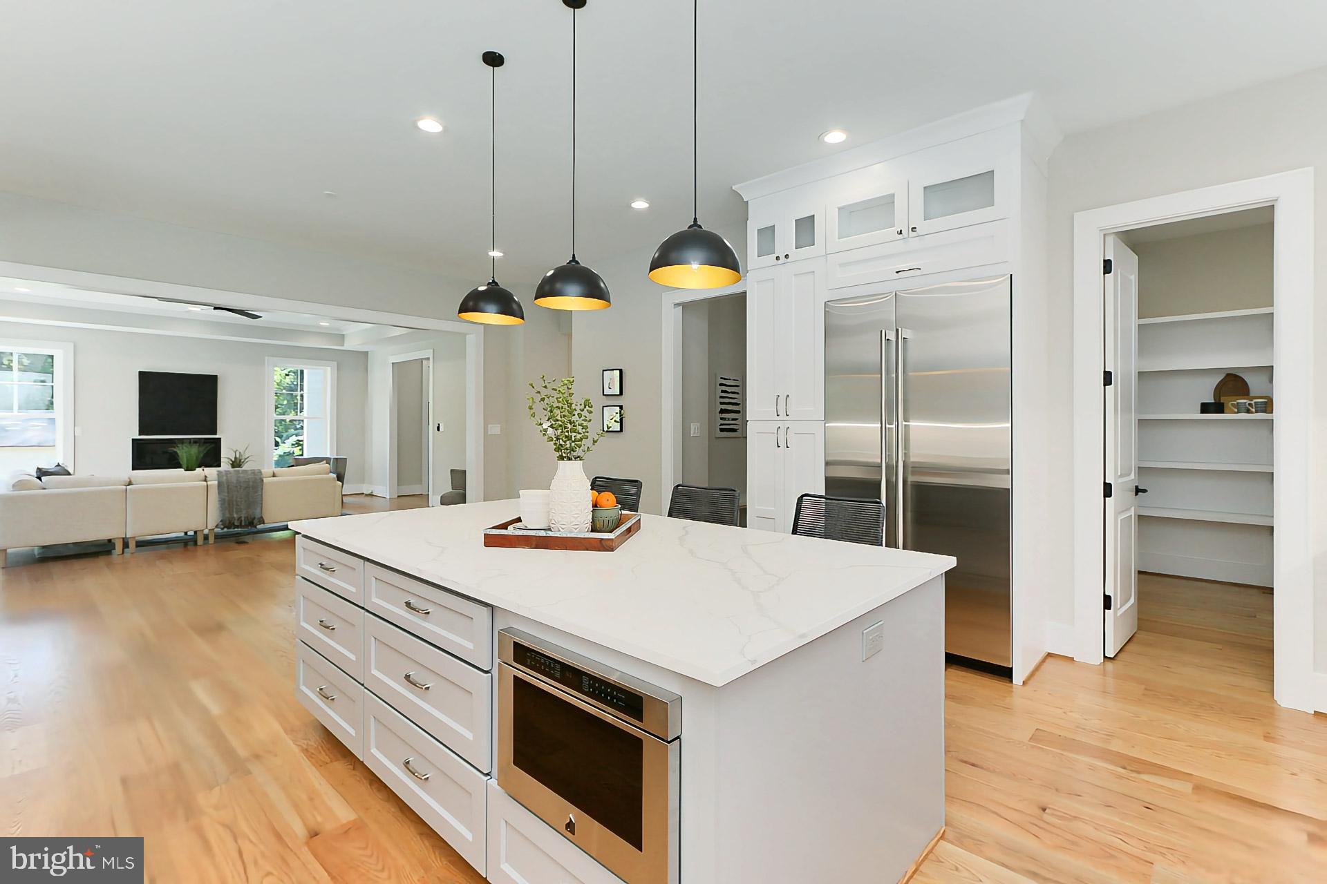 GRAYS OAKTON - Residential