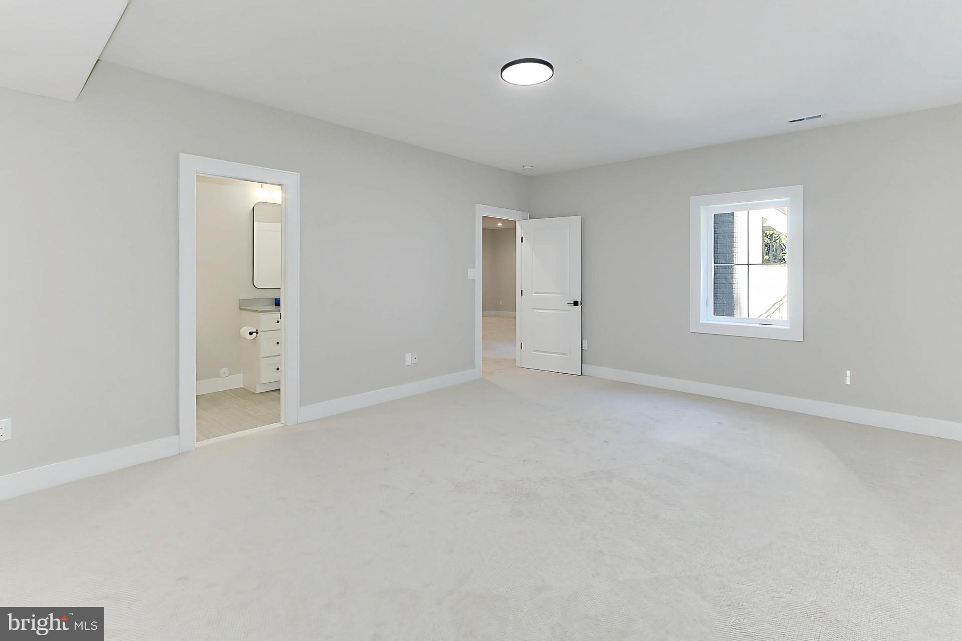 GRAYS OAKTON - Residential