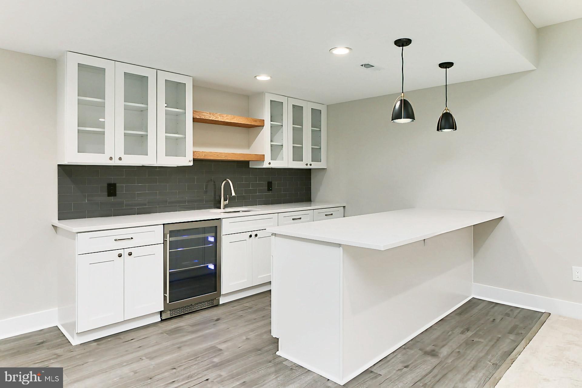 GRAYS OAKTON - Residential