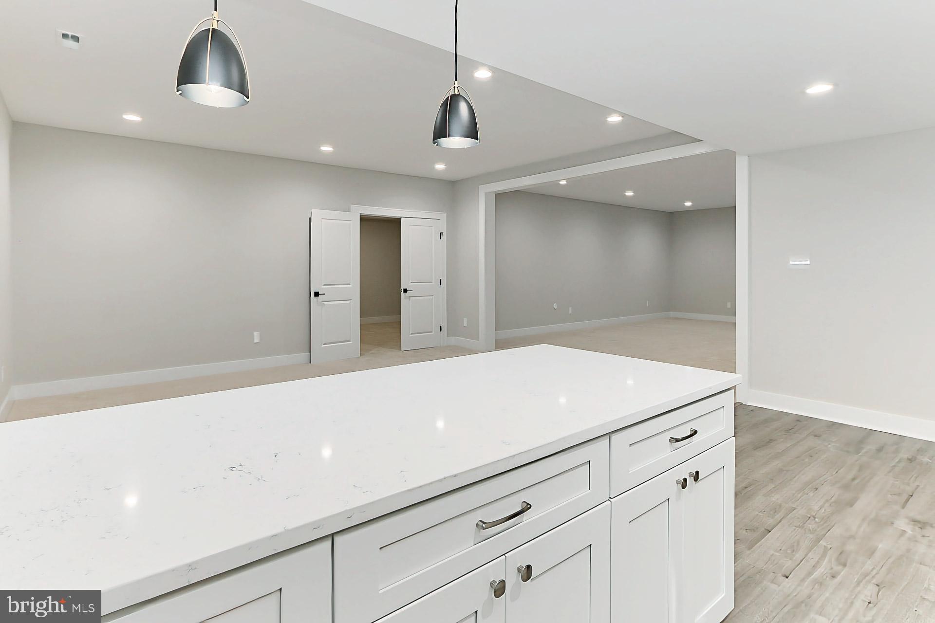 GRAYS OAKTON - Residential