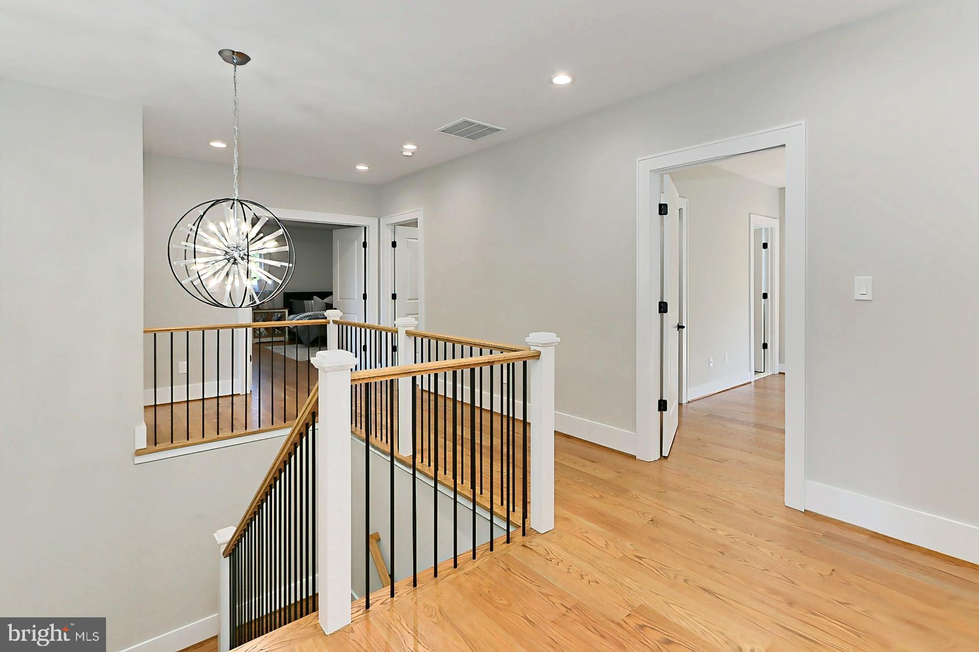 GRAYS OAKTON - Residential