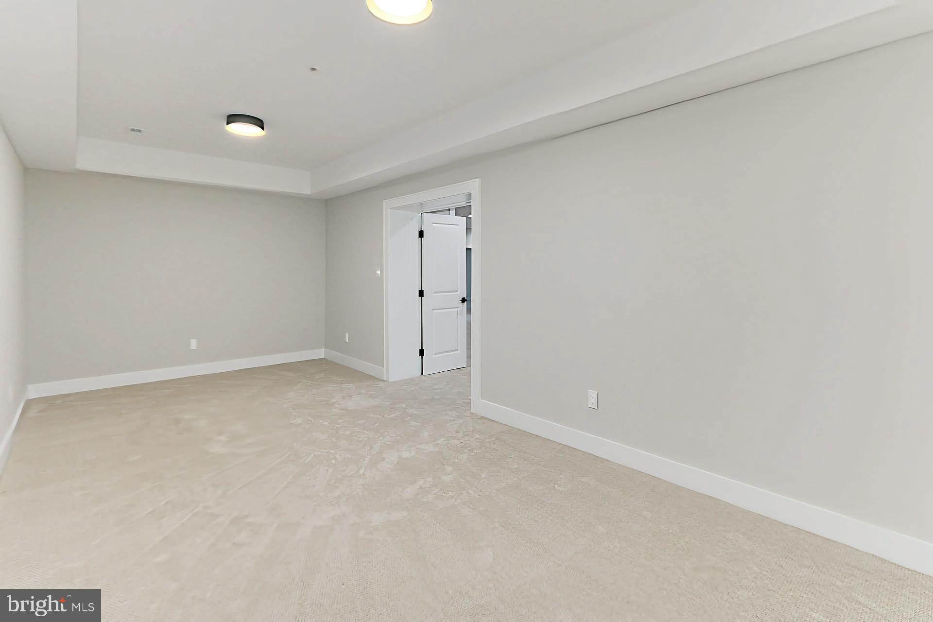 GRAYS OAKTON - Residential