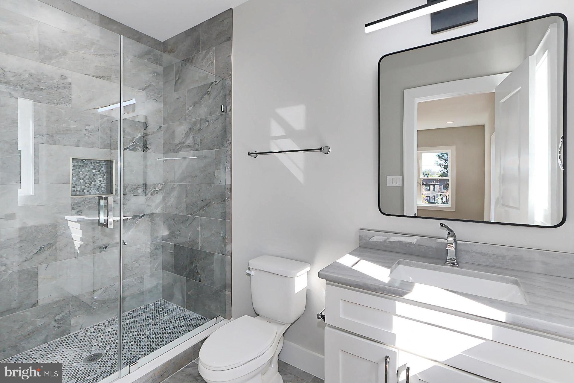 GRAYS OAKTON - Residential