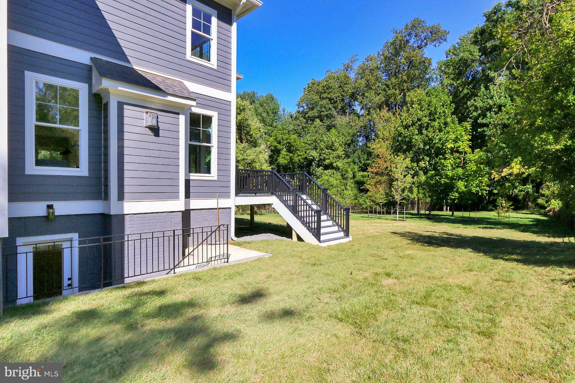 GRAYS OAKTON - Residential