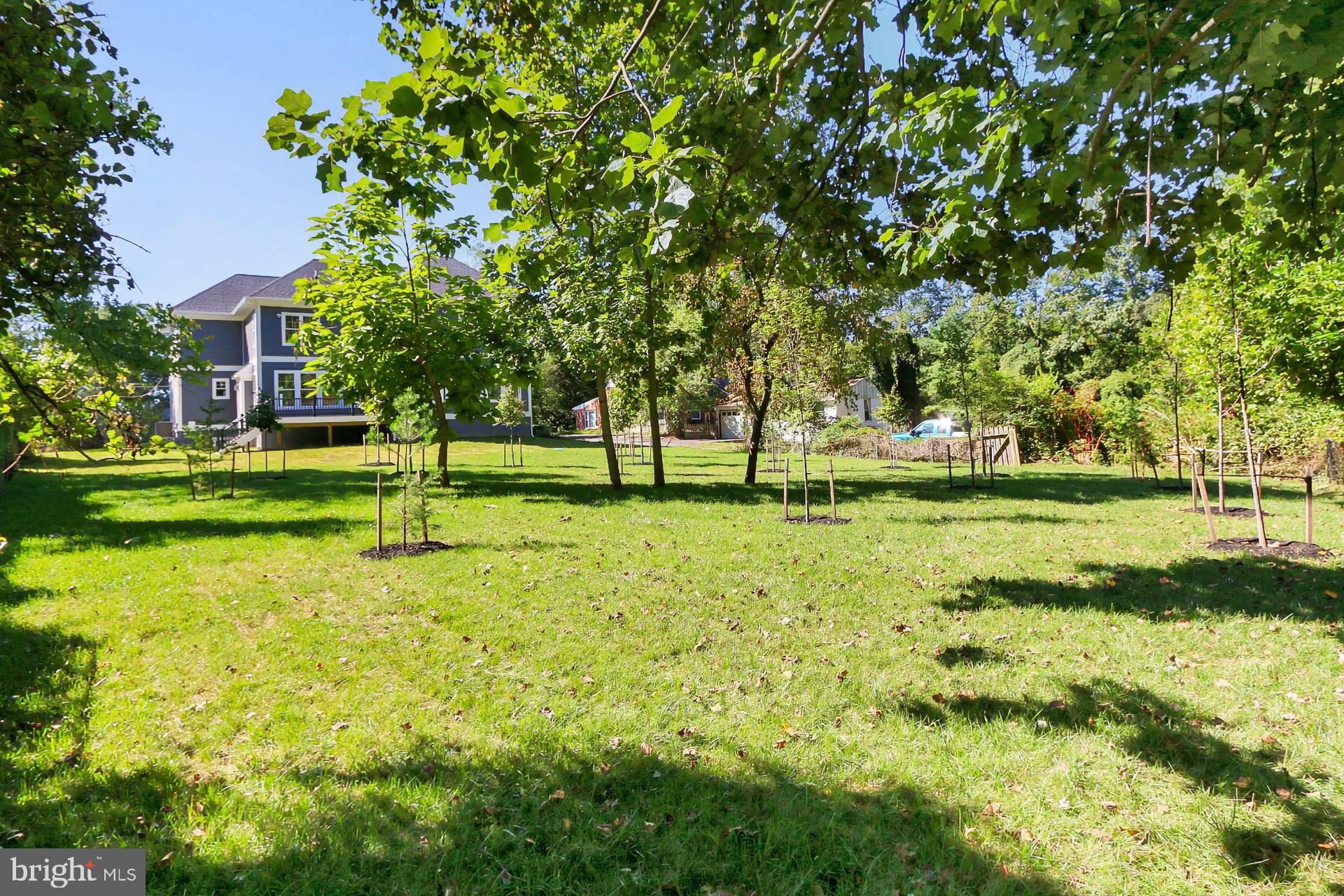 GRAYS OAKTON - Residential