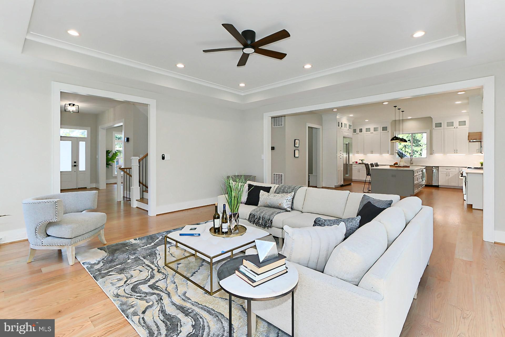 GRAYS OAKTON - Residential