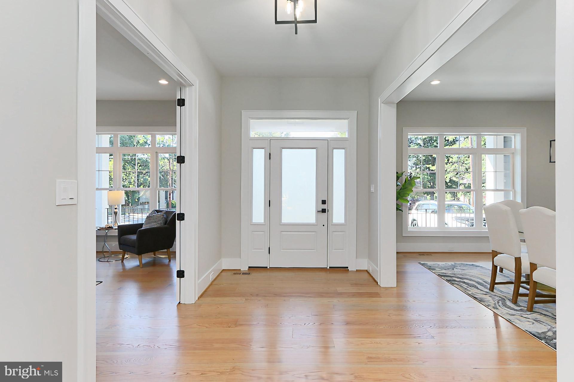 GRAYS OAKTON - Residential