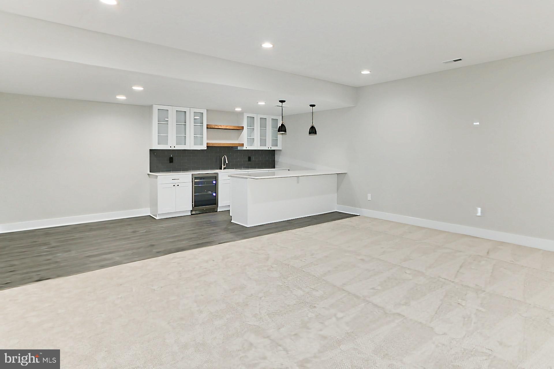 GRAYS OAKTON - Residential