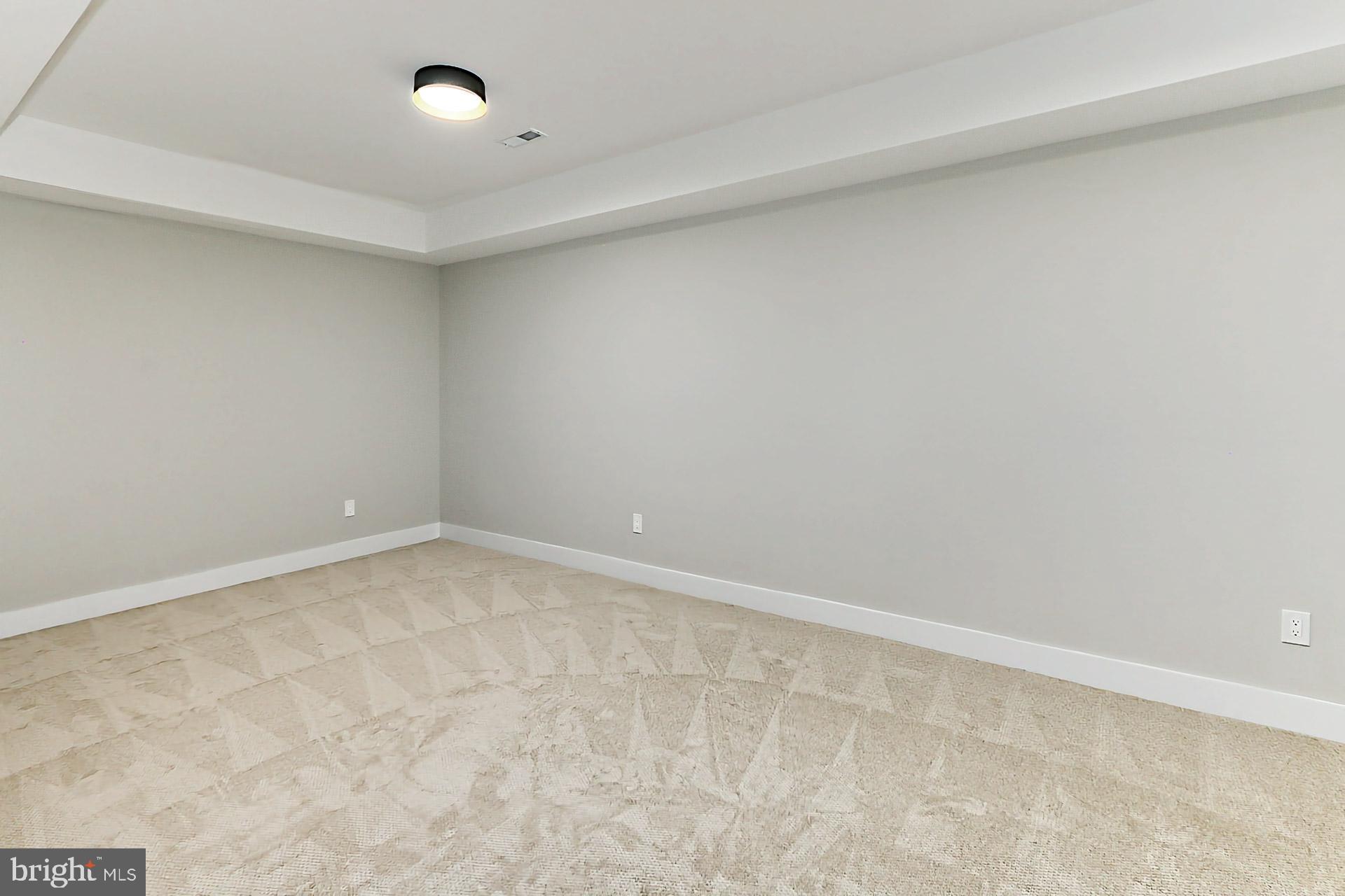 GRAYS OAKTON - Residential