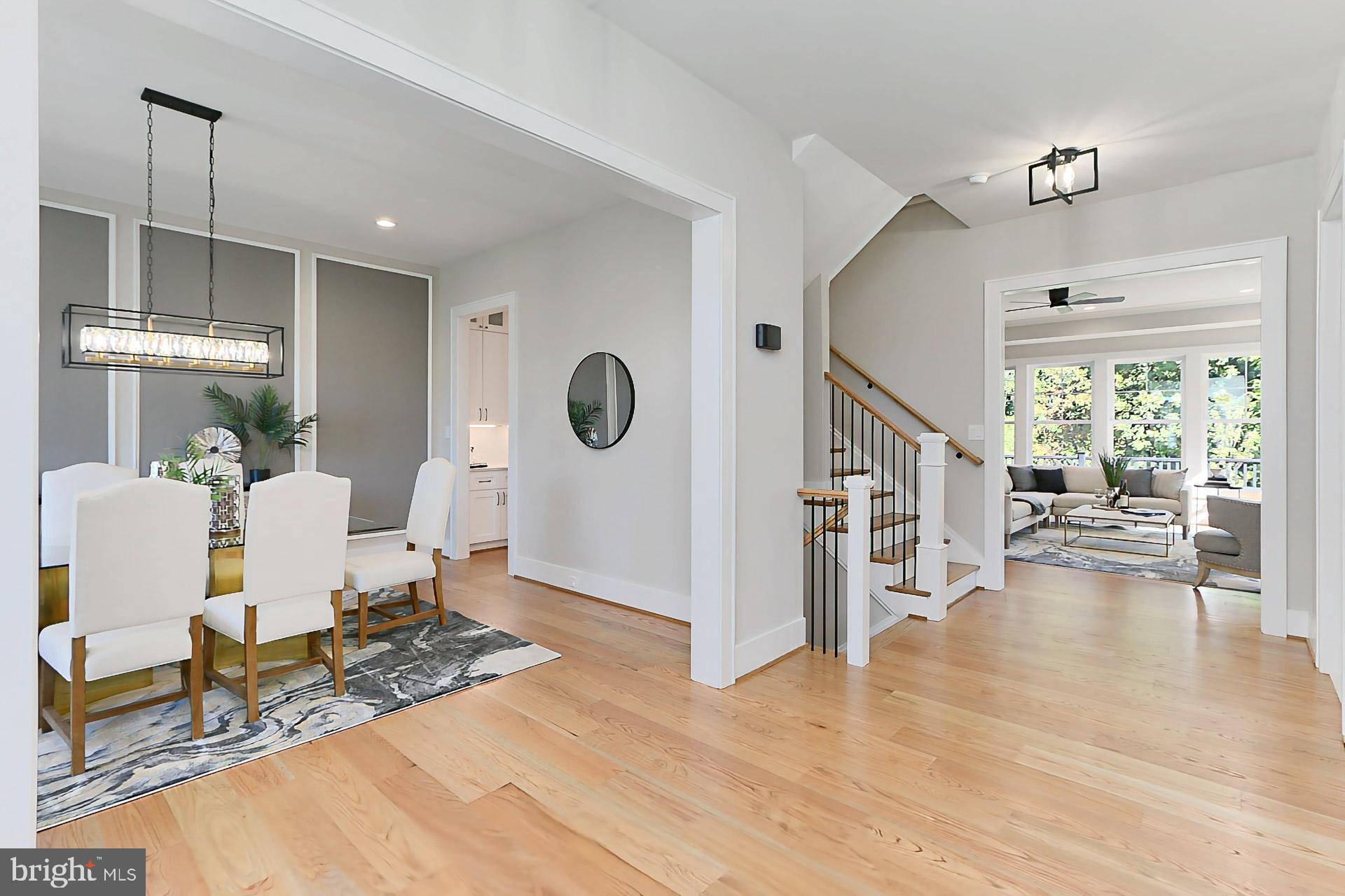 GRAYS OAKTON - Residential