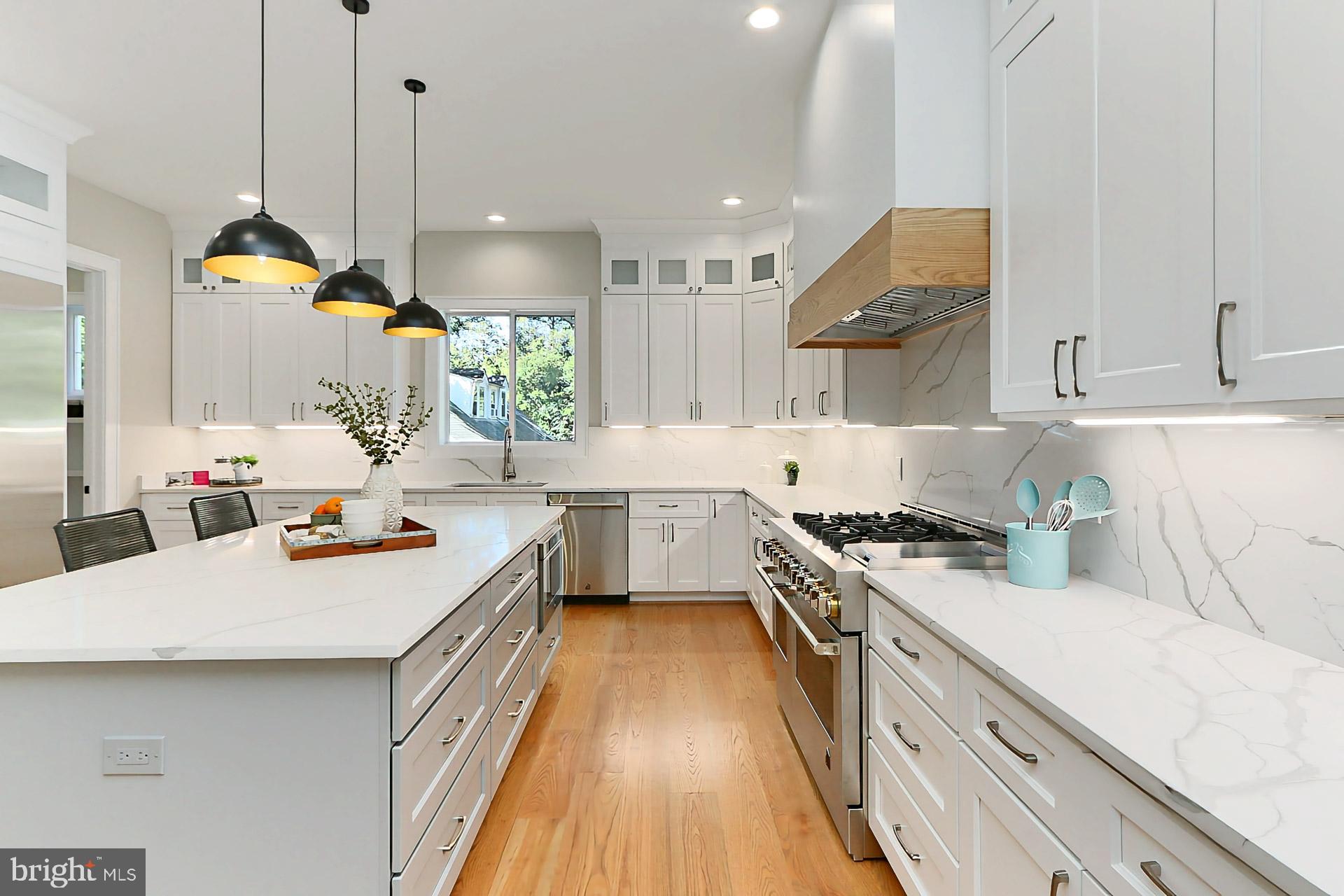 GRAYS OAKTON - Residential