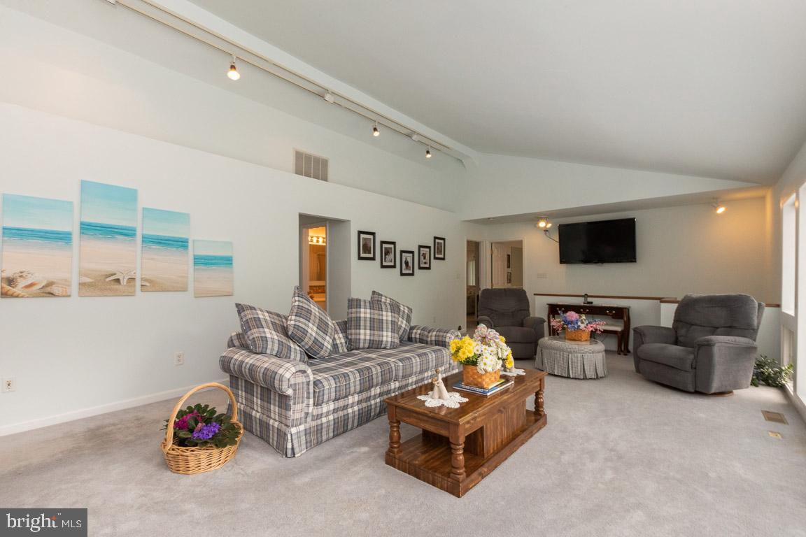 BROOKWOOD ESTATES - Residential