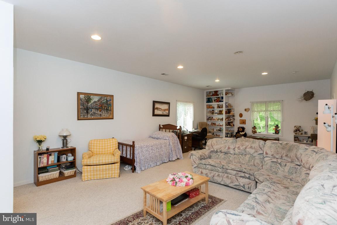 BROOKWOOD ESTATES - Residential