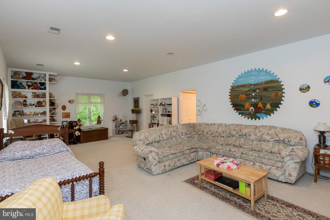 BROOKWOOD ESTATES - Residential