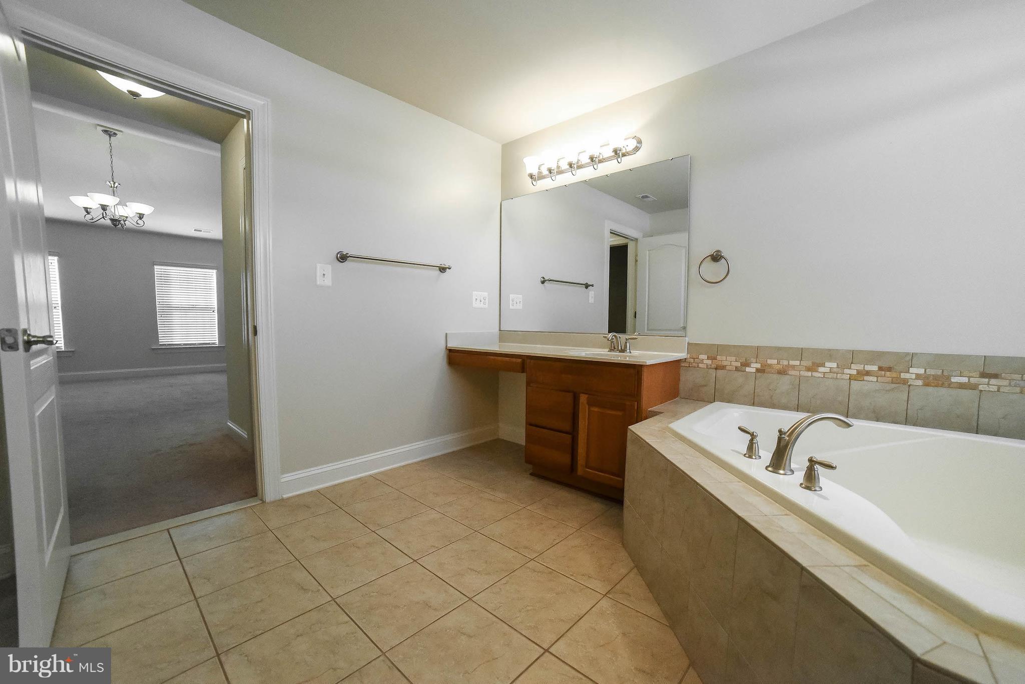 LEONARDS GRANT - Residential