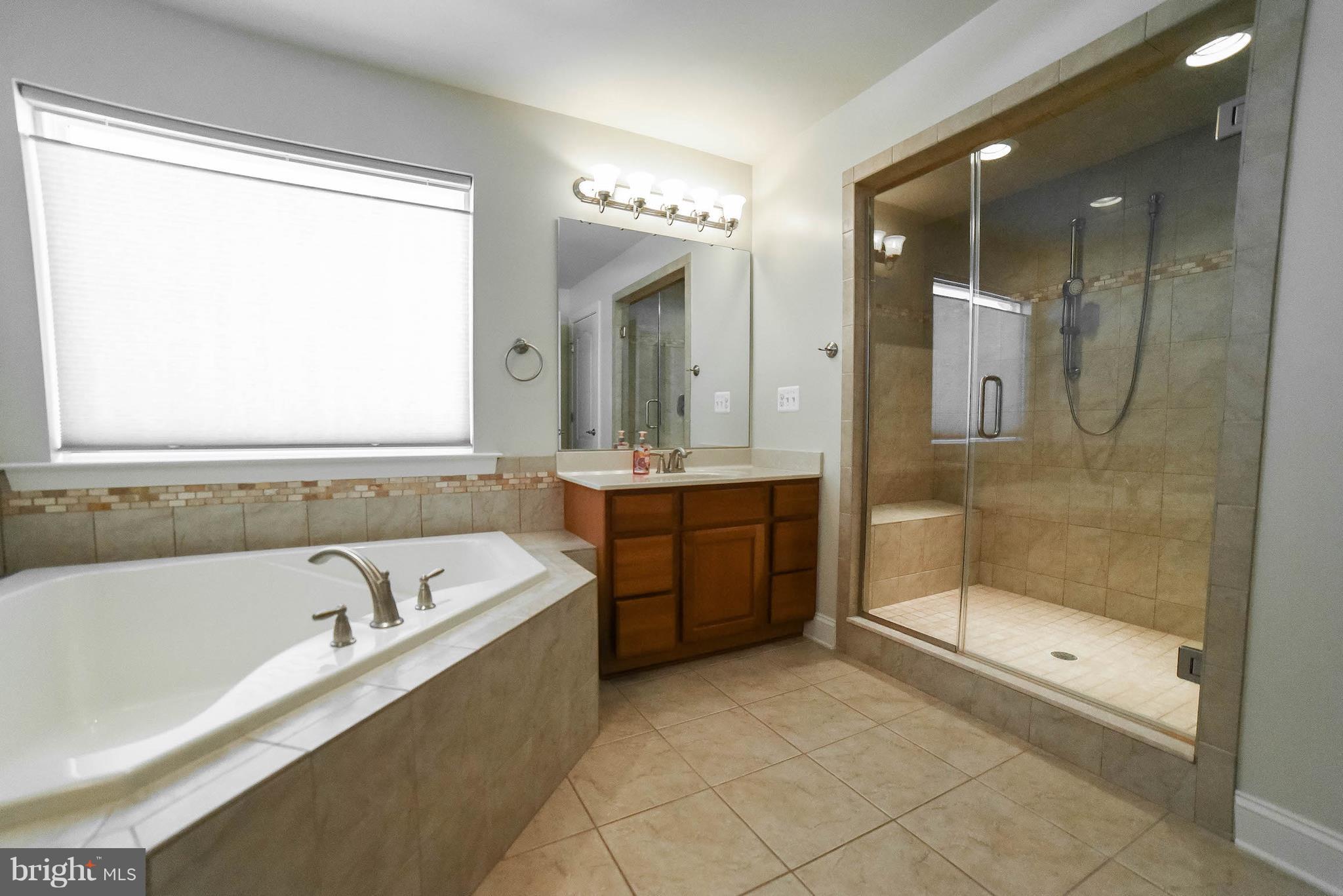 LEONARDS GRANT - Residential