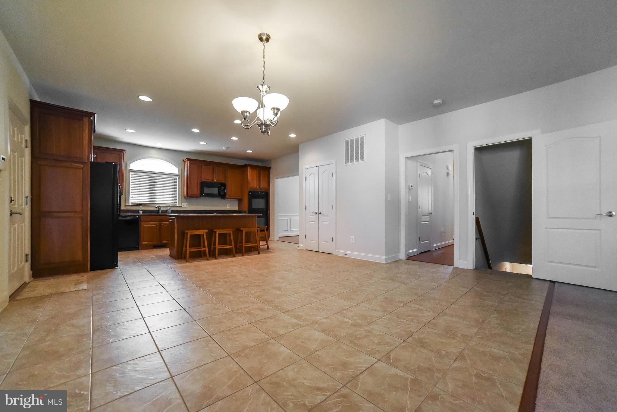 LEONARDS GRANT - Residential