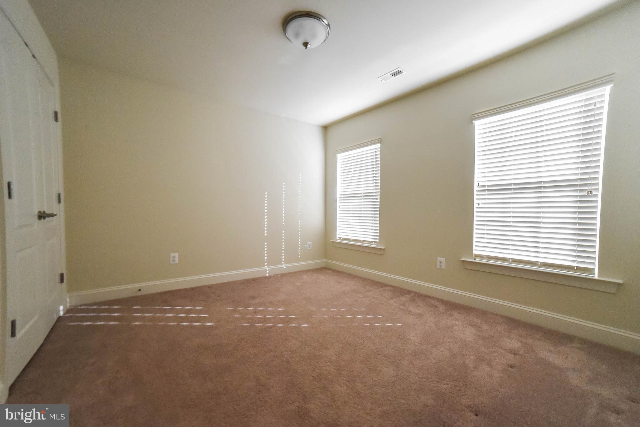 LEONARDS GRANT - Residential