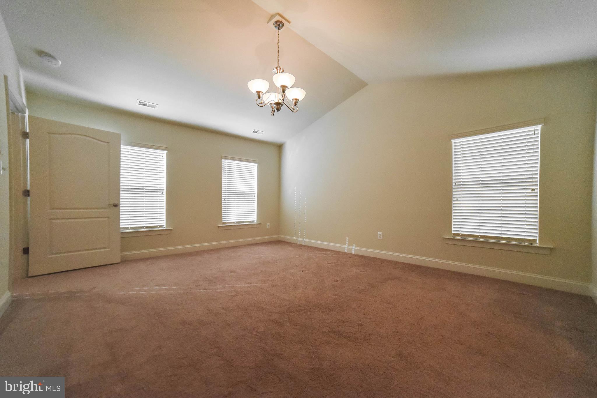 LEONARDS GRANT - Residential