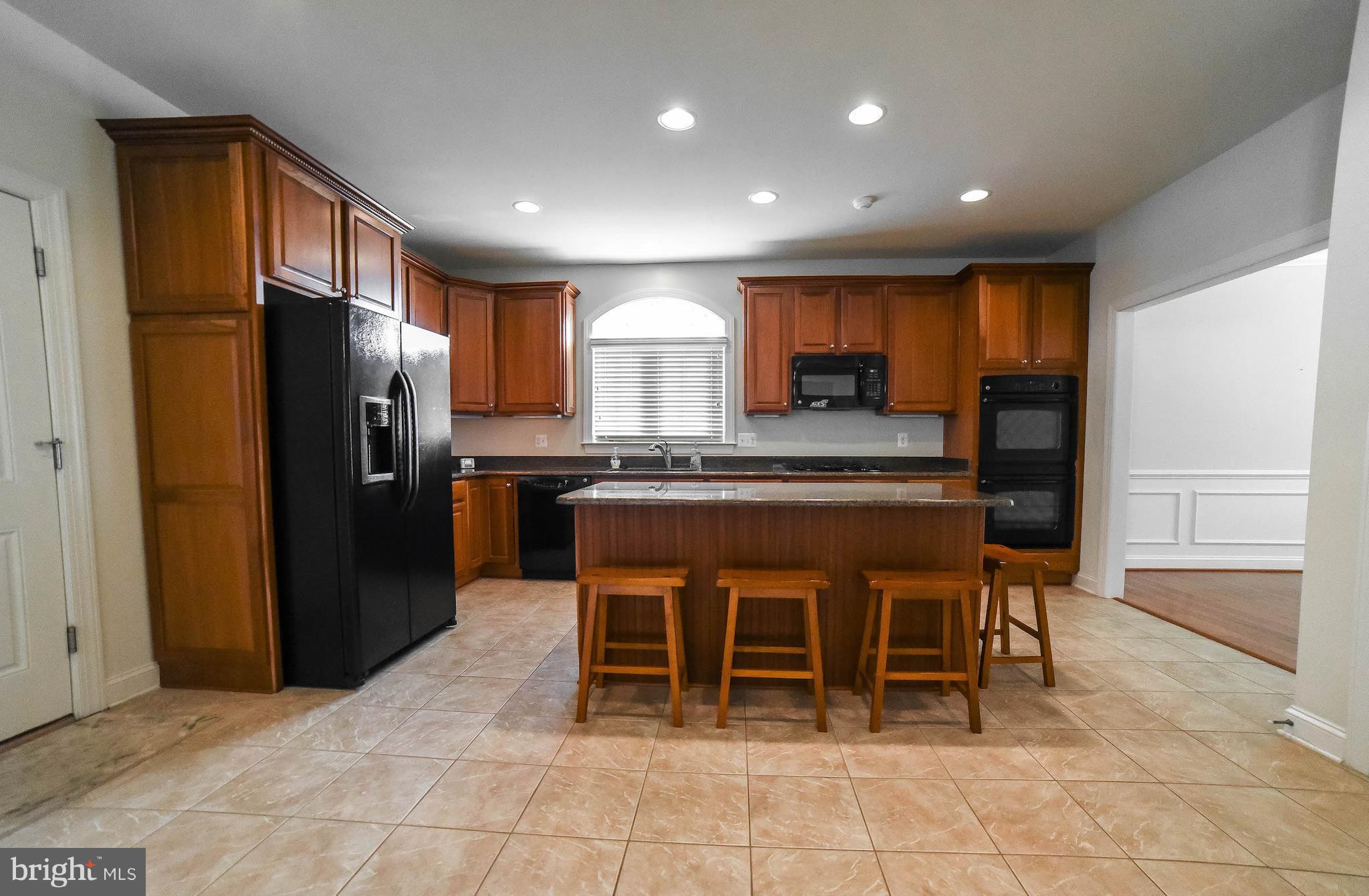 LEONARDS GRANT - Residential