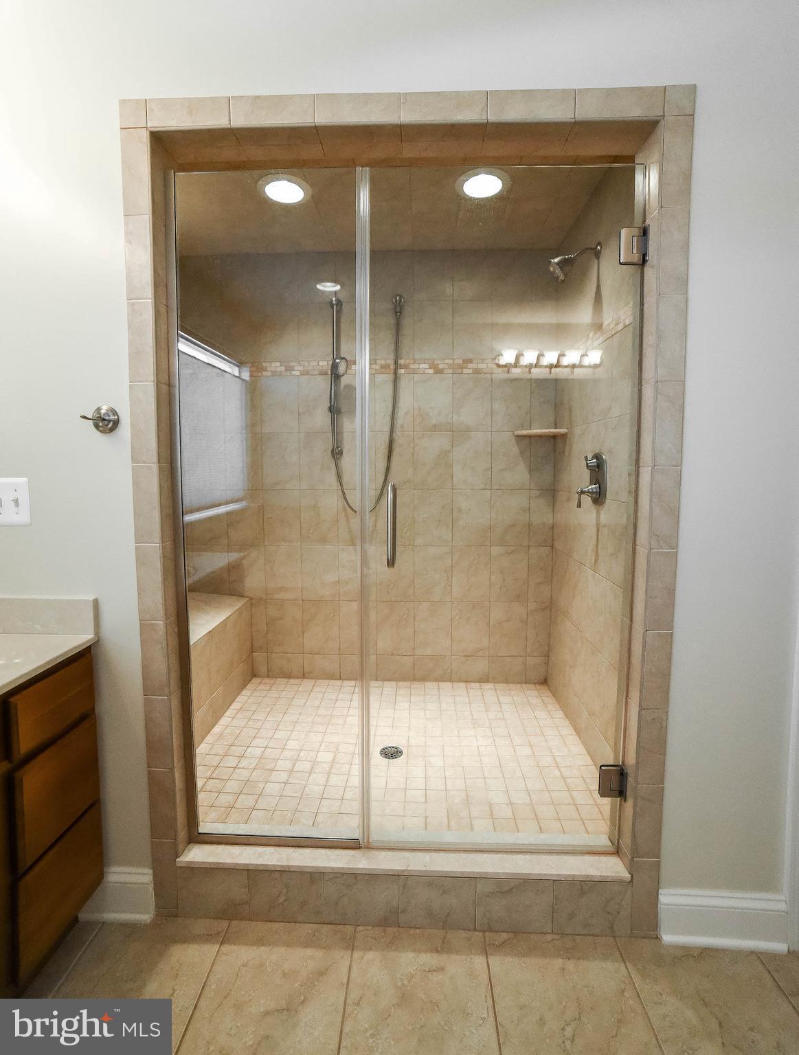 LEONARDS GRANT - Residential