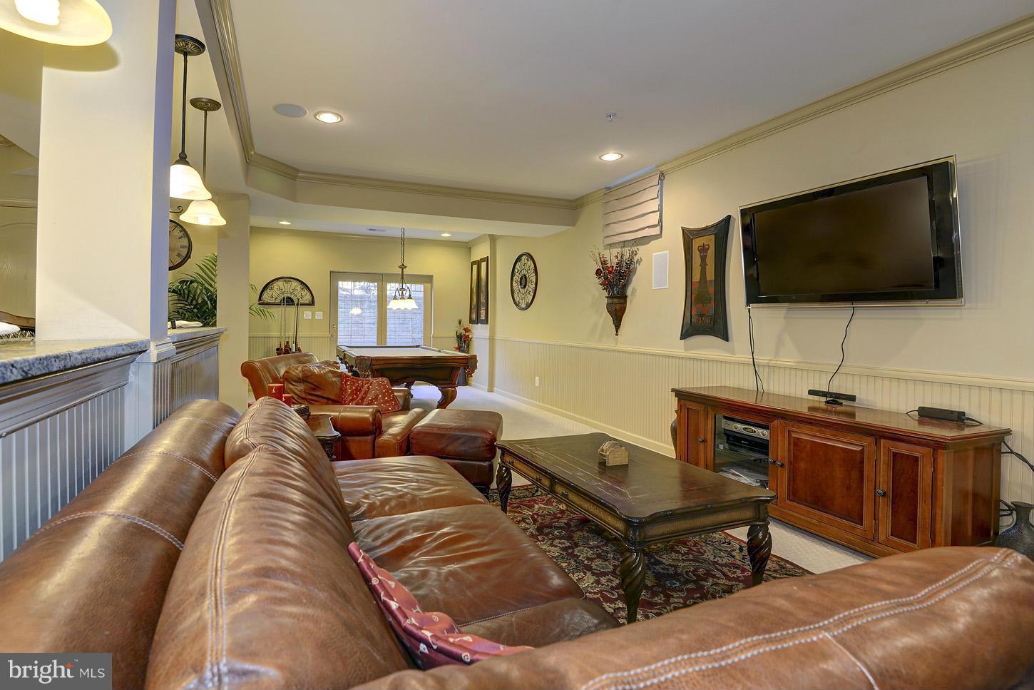 SOUTH RIDING - Residential