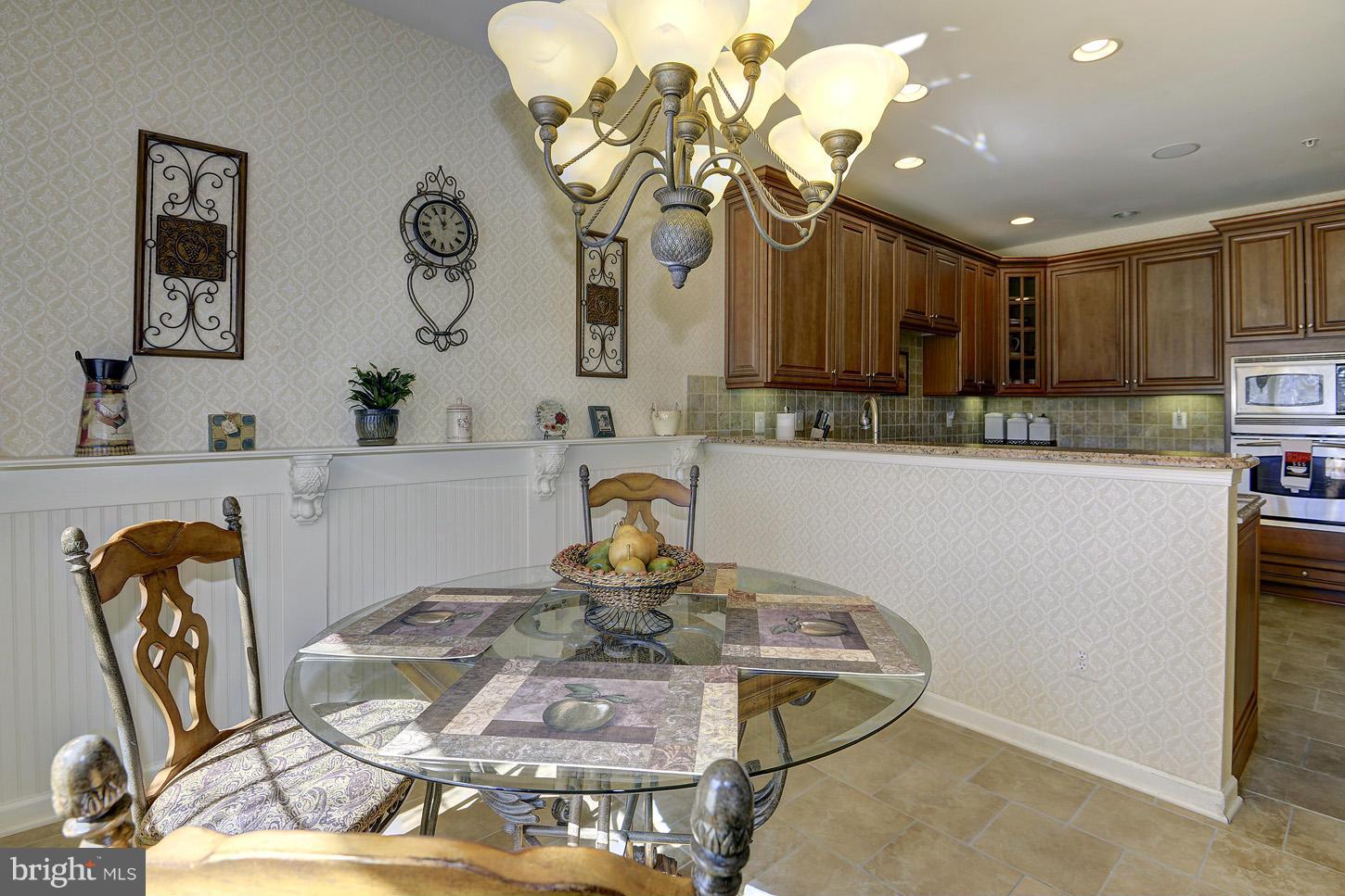 SOUTH RIDING - Residential